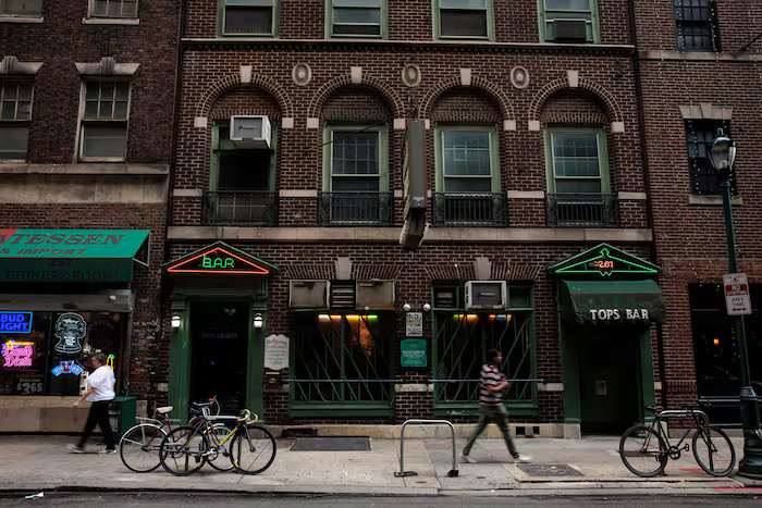 McGlinchey’s Bar, which closed last summer, is now on the market